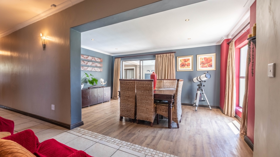 5 Bedroom Property for Sale in Parklands Western Cape